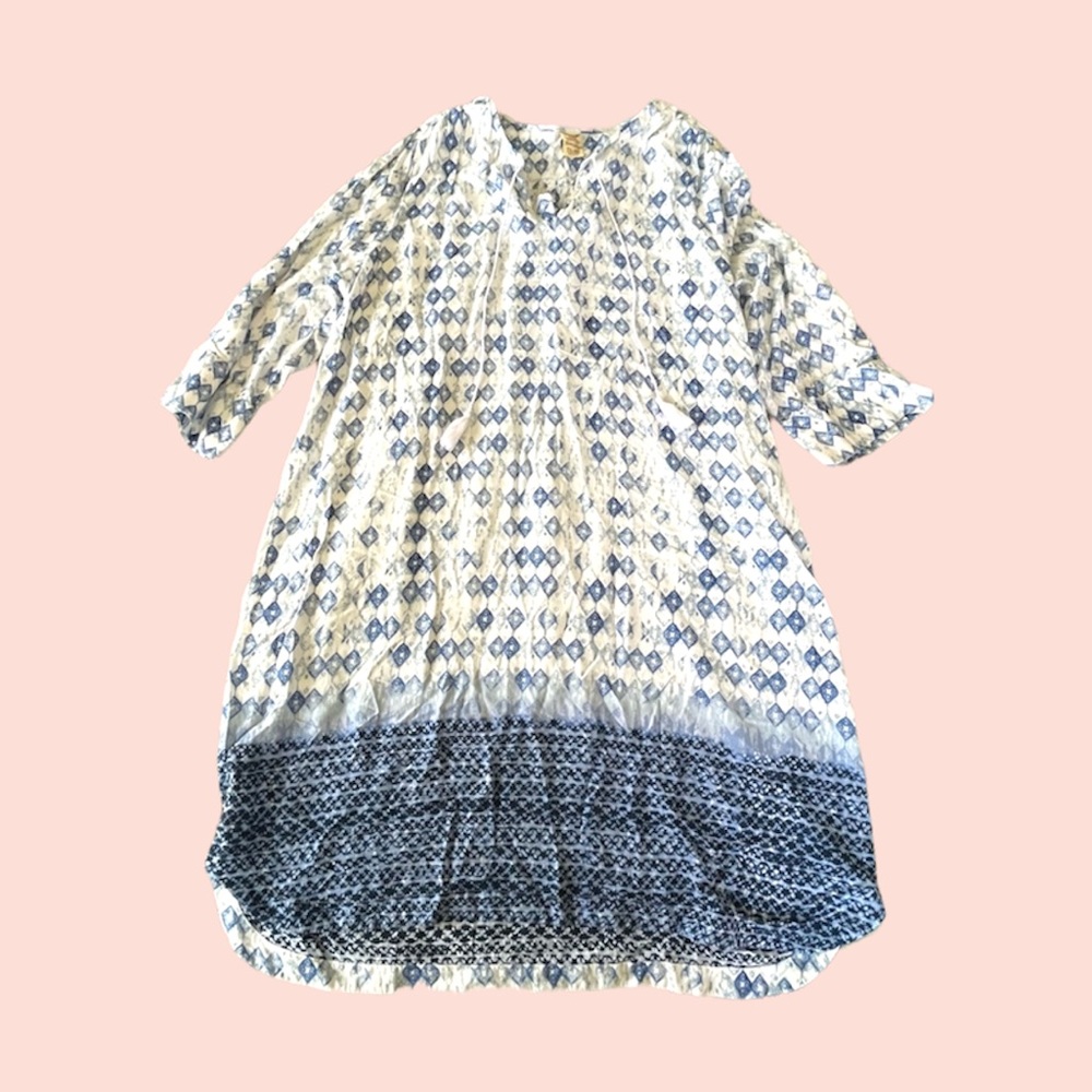 Faded Glory Blue and White Patterned Dress